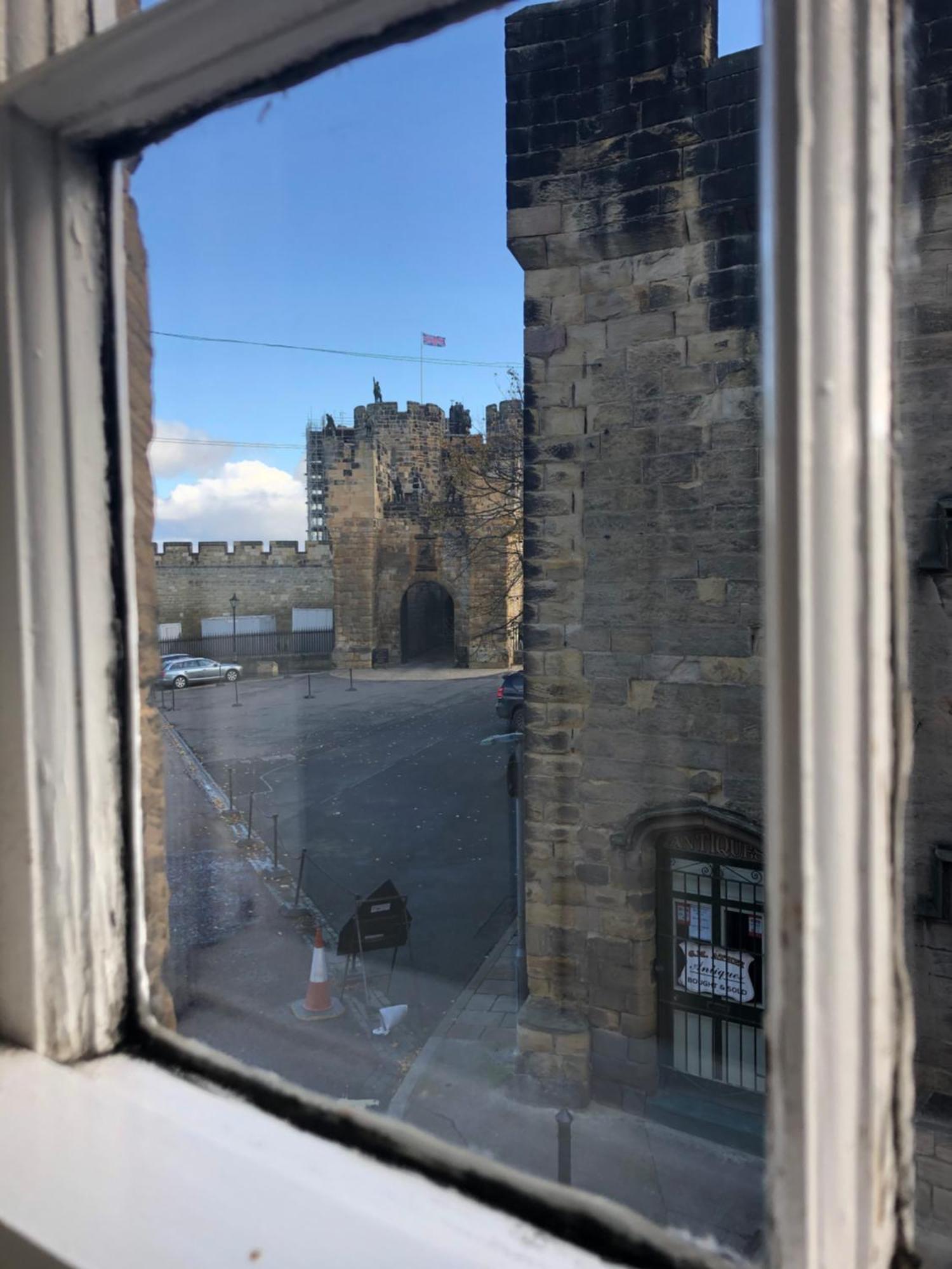 Lionsgate View - Luxury Apartment Opposite Alnwick Castle Exterior photo